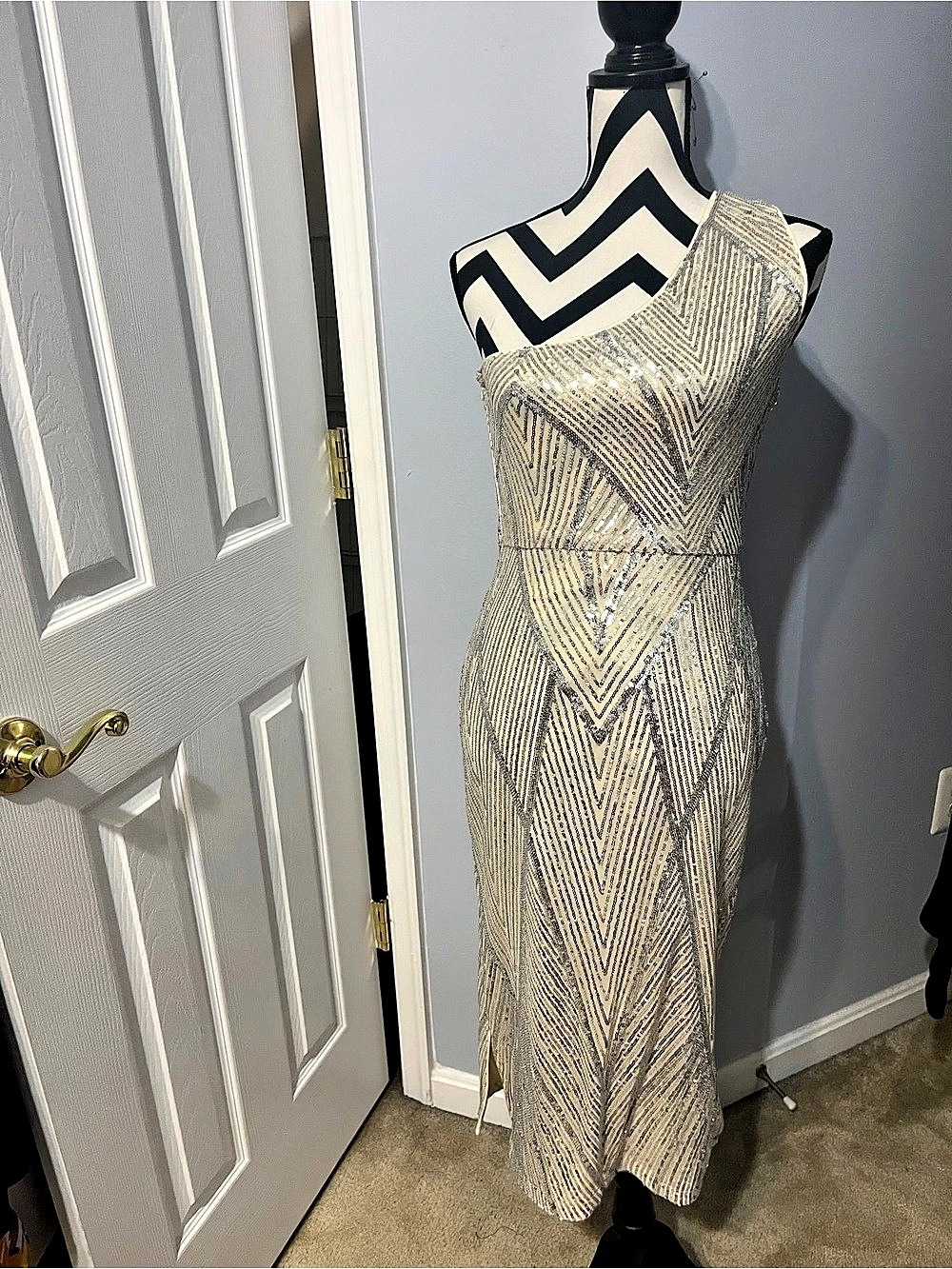SHEIN Geometric Sequin One Shoulder Dress in Cream & Black Size Medium/6